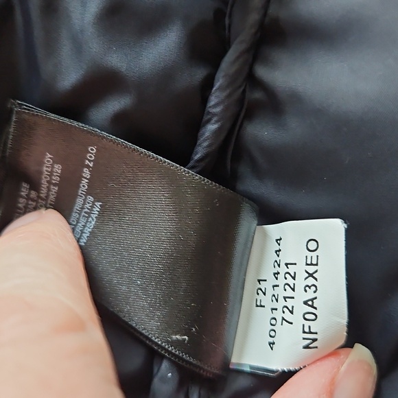 The North Face 1996 Retro Nuptse Jacket - Picture 11 of 12